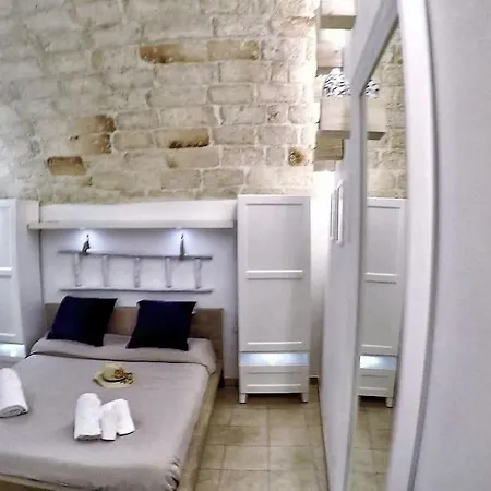 Monopoli Casa Vacanze Apartment